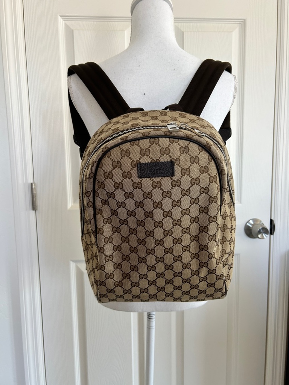 Gucci GG Canvas Backpack - Picture 3 of 16